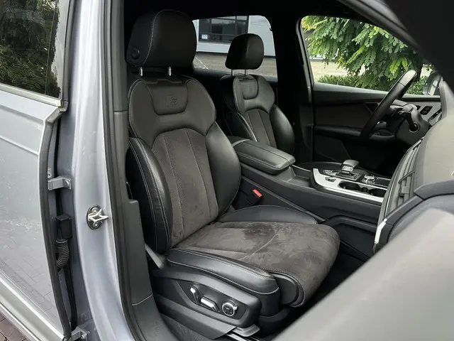 Audi Q7 3.0 TFSI quattro Pro Line S 2015 Benzine 39