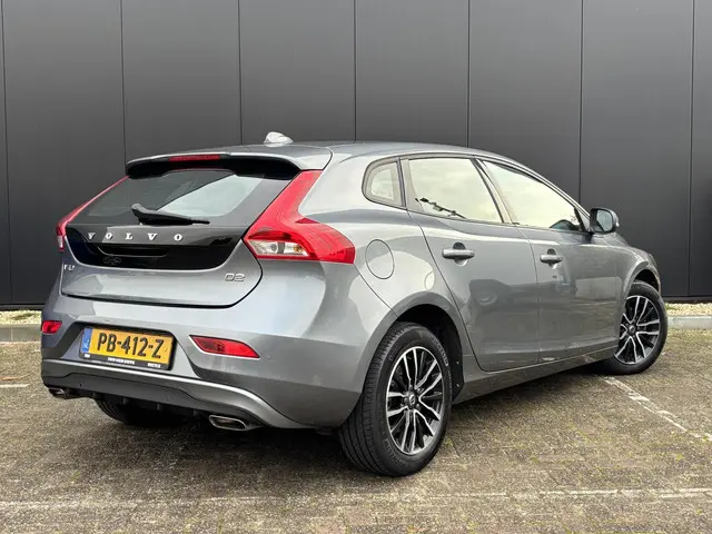 Volvo V40 2.0 D2 Nordic+ 2017 Diesel 9