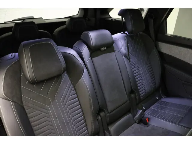 Peugeot e-5008 GT Avantage 73 kWh 2025 Elektrisch 19