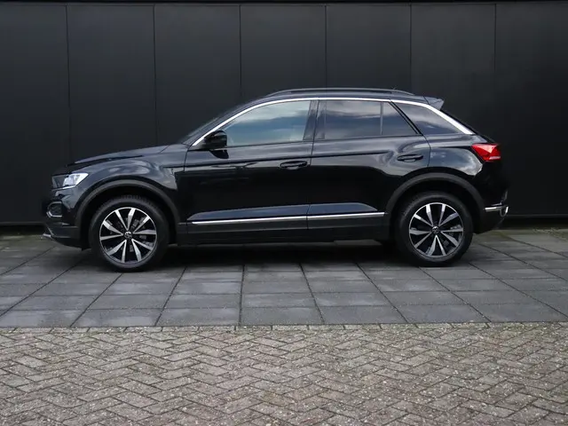 Volkswagen T-Roc 2
