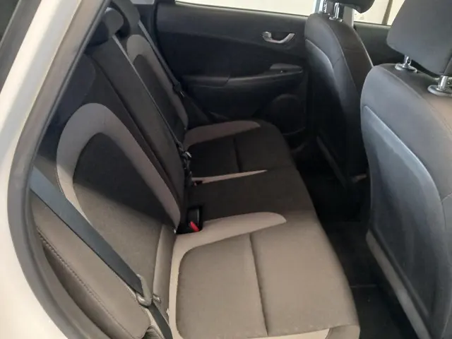 Hyundai Kona 1.0T Comfort - Front Schade - BPM 2017 Benzine 13