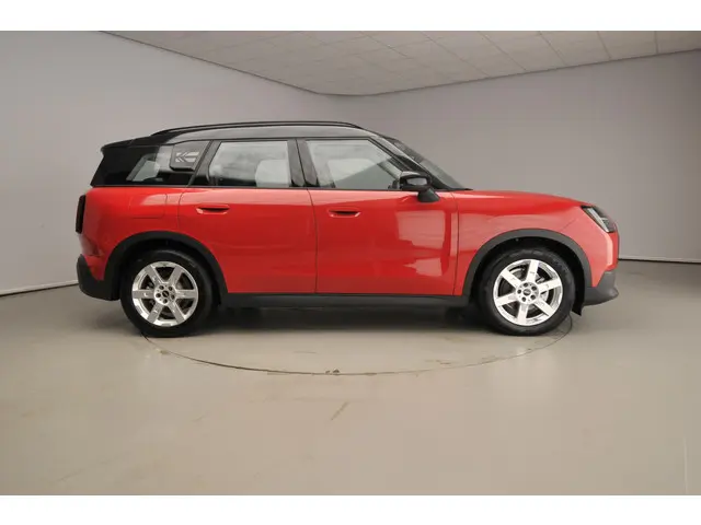 MINI Countryman E 2024 Elektrisch 4