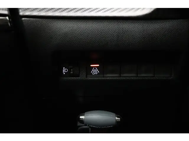 Peugeot 208 1.2 PureTech Active 2023 Benzine 24