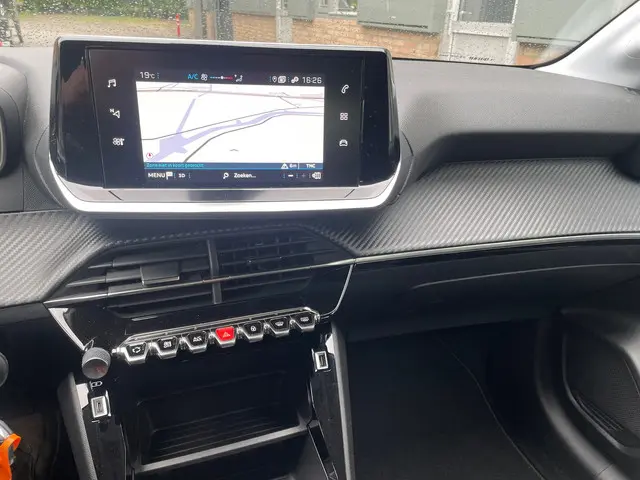 Peugeot 208 1.2 PureTech Active 2021 Benzine 10