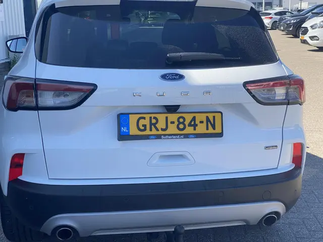 Ford Kuga 2.5 PHEV Titanium X 2020 Hybride Benzine 12