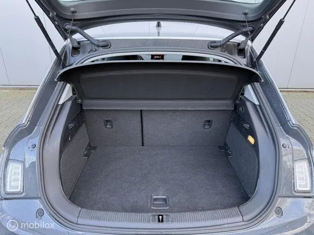 Audi A1 Sportback 1.0 TFSI Jaar apk 2017 Benzine 7