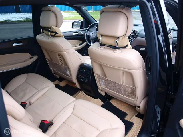 Mercedes-Benz GLS 500 4MATIC 2017 Benzine 9