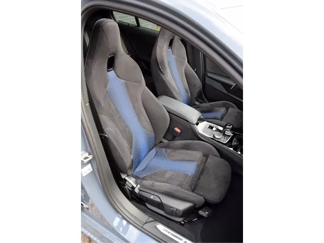BMW 1 Serie 120i 2023 Benzine 21