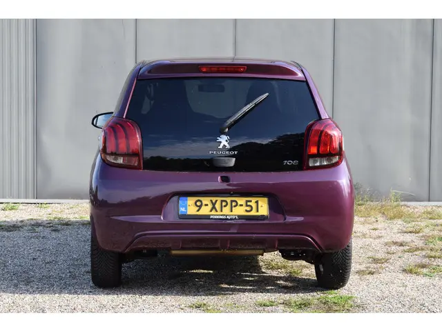 Peugeot 108 1.0 e-VTi Première 2014 Benzine 6