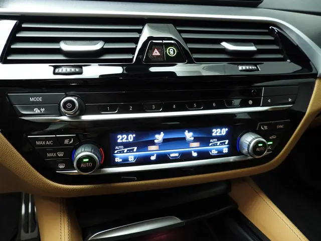 BMW 5 Serie Touring 540i xDrive 2023 Benzine 14