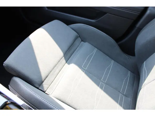 Opel Astra Sports Tourer 1.2 Turbo GS 2025 Benzine 18