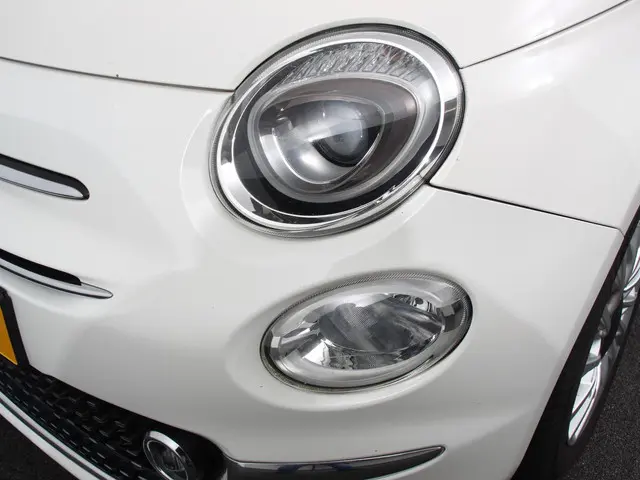 Fiat 500 0.9 TwinAir Lounge 2016 Benzine 26