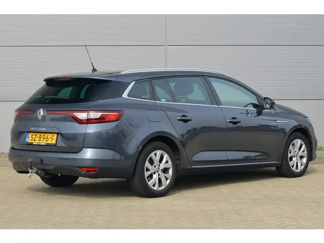 Renault Mégane Estate 1.3 TCe Limited 2018 Benzine 4