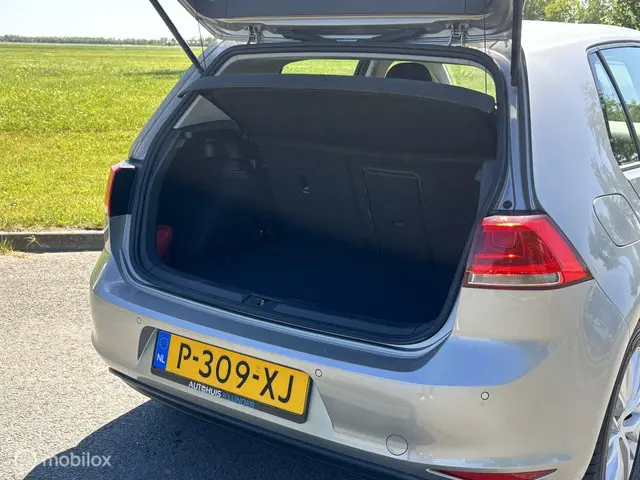 Volkswagen Golf 1.2 TSI • Historie bekend • 2012 Benzine 18