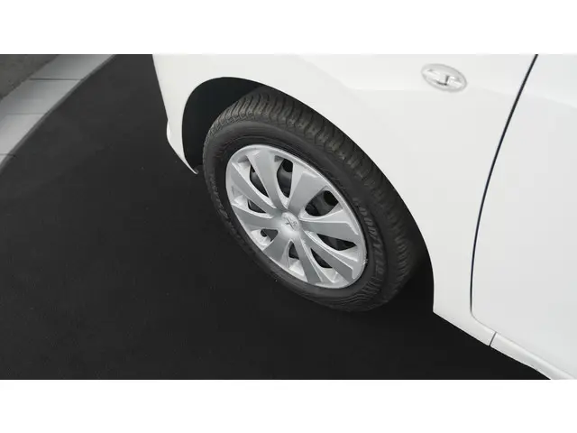 Peugeot 108 1.0 e-VTi Active 2020 Benzine 12