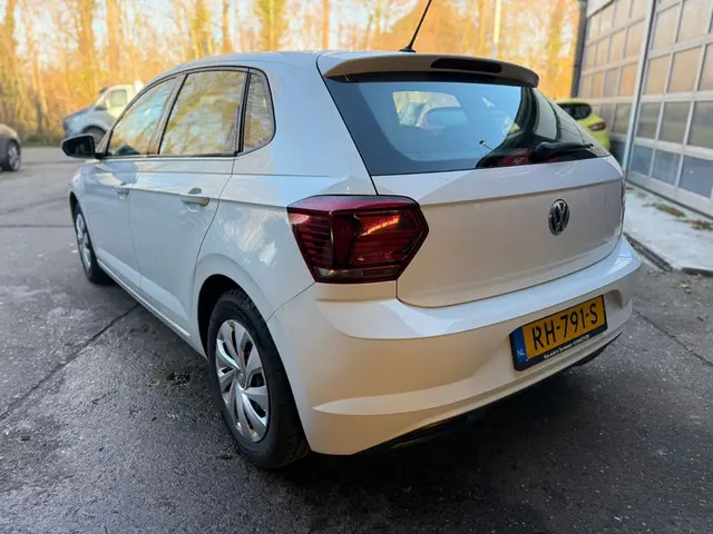 Volkswagen Polo 1.0 MPI Comfortline 2017 Benzine 4