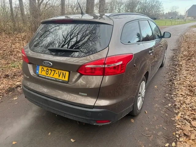 Ford Focus Wagon 1.0 Titanium 2015 Benzine 19