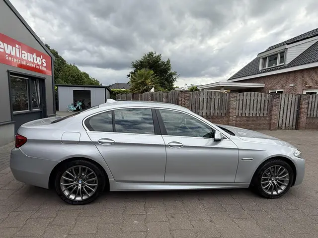 BMW 5 Serie 518d M-Sport 2015 Diesel 12