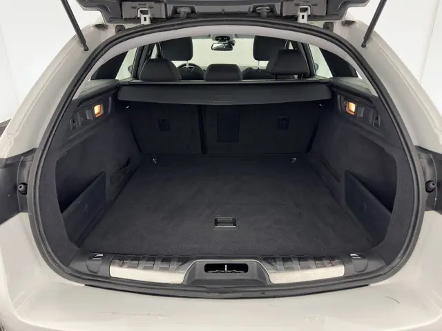 Peugeot 508 SW 1.6 e-HDi Active 2013 Diesel 11