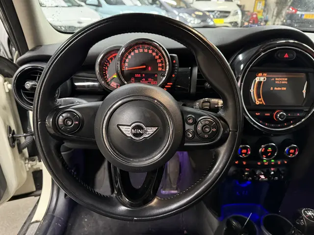 MINI Cooper Mini 1.5 Chili Serious Business 2016 Benzine 10