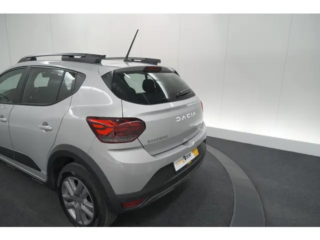 Dacia Sandero Stepway TCe 90 Expression 2023 Benzine 26