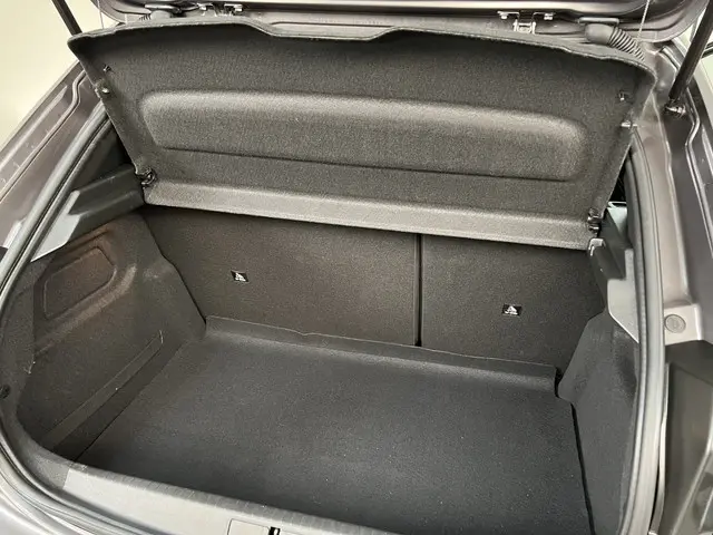 Peugeot 208 1.2 PureTech Active Pack 2022 Benzine 31