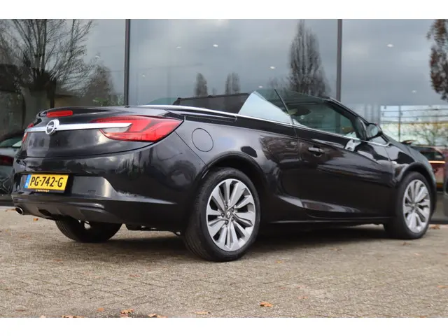 Opel Cascada 1.6 TURBO 170PK AUT. INNOVATION 2016 Benzine 2