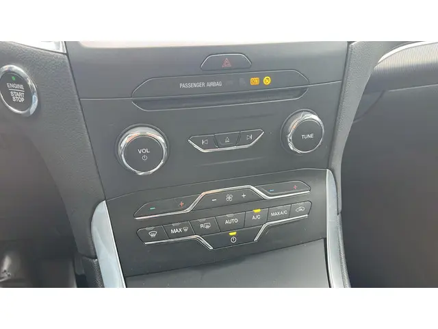 Ford S-Max 2.5 FHEV Titanium 7P 2022 Hybride Benzine 27