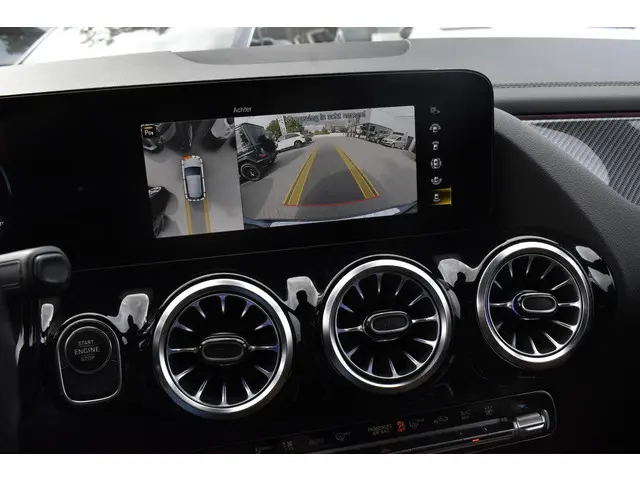 Mercedes-Benz GLA 250 e AMG Line 2022 Hybride Benzine 14