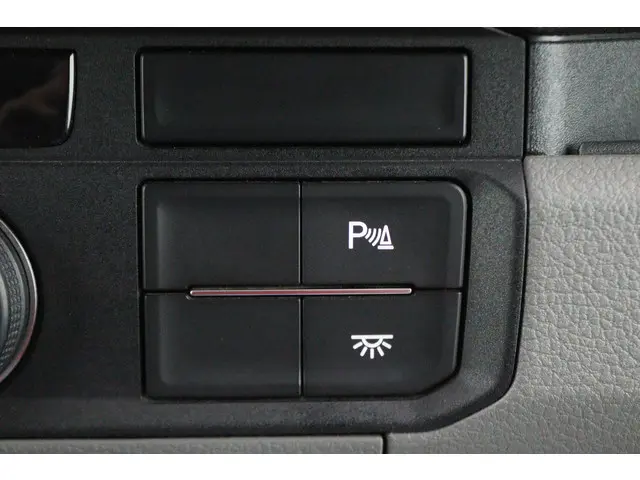 Volkswagen Crafter 30 2.0 TDI L3H3 177 PK 2019 Diesel 52