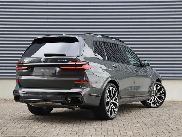 BMW X7 2