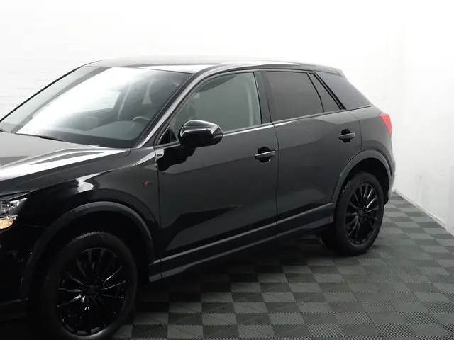 Audi Q2 1.6 TDI S-line Black Optic 2018 Diesel 31