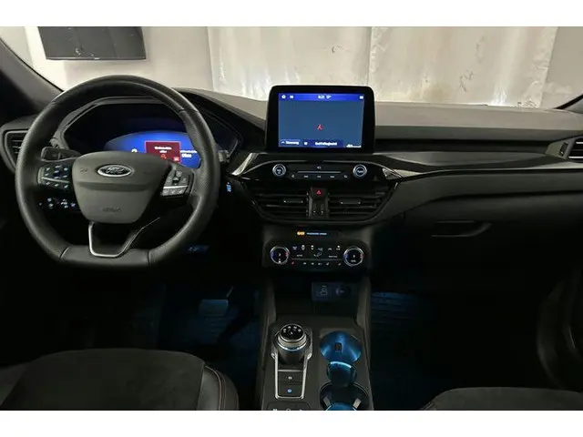 Ford Kuga 2.5 PHEV ST-Line X 2022 Hybride Benzine 9