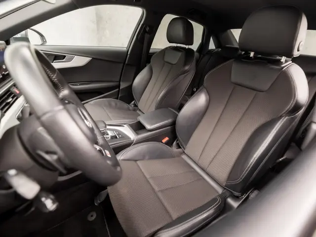 Audi A4 1.4 TFSI S-Line Sport 2017 Benzine 14