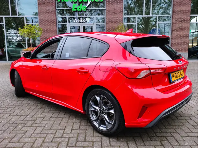 Ford Focus 1.0 EcoBoost ST Line Business 2020 Benzine 4
