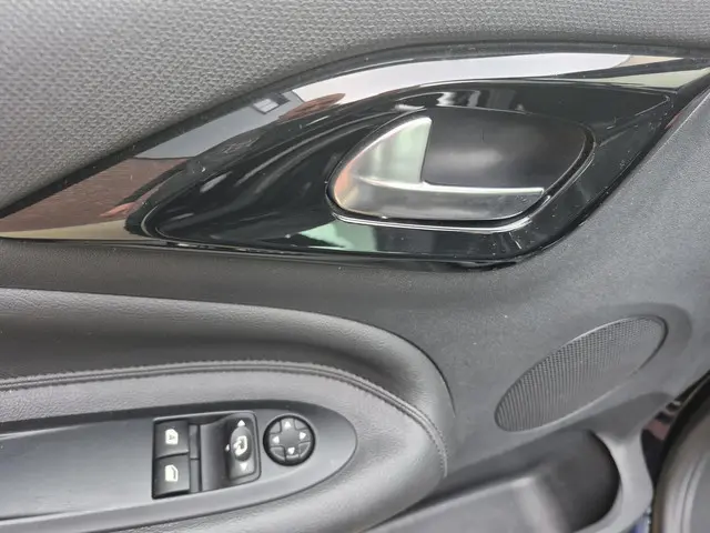 Citroën DS3 Cabrio 1.2 VTi So Chic 2014 Benzine 11