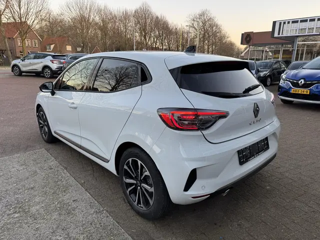 Renault Clio 1.0 TCe 90 Techno+Pack Winter!! 2024 Benzine 8