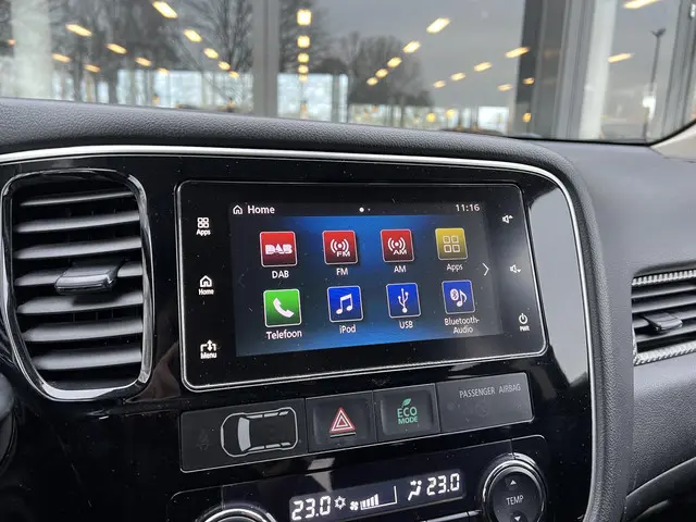 Mitsubishi Outlander 2.0 2017 Benzine 11