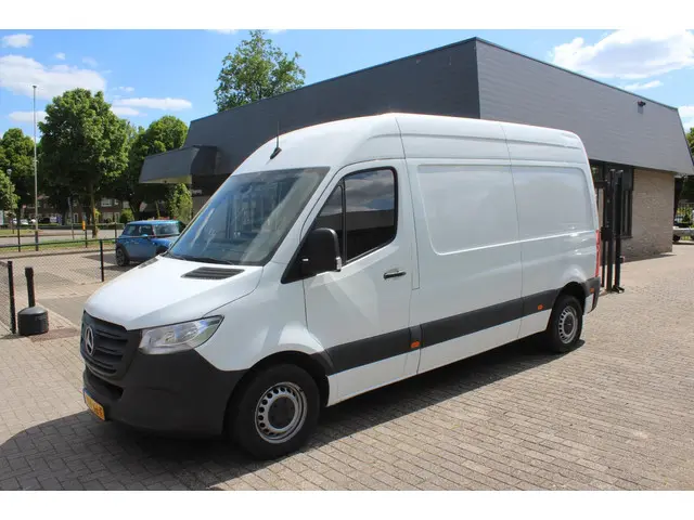 Mercedes-Benz Sprinter 314 2.2 CDI L2H2 2019 Diesel 10