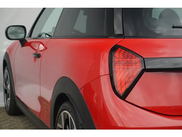 MINI 3-Deurs Cooper C 2024 Benzine 22
