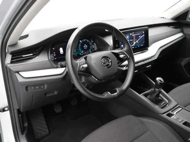 Škoda Octavia Combi 1.0 TSI 110pk 2020 Benzine 17