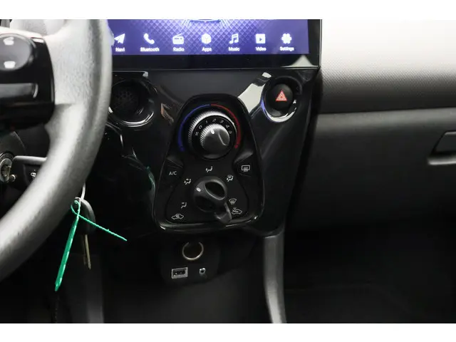 Peugeot 108 1.0 e-VTi Active 2019 Benzine 23