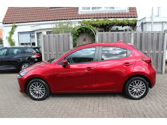 Mazda 2 1.5 Skyact-G Luxury 2021 Benzine 4