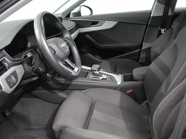 Audi A4 Avant 40 TFSI S-Tronic 2022 Benzine 9