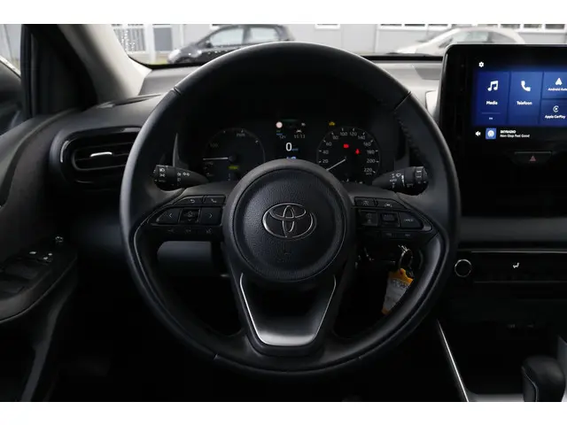 Toyota Yaris 1.5 Hybrid 115 Active 2024 Hybride Benzine 11