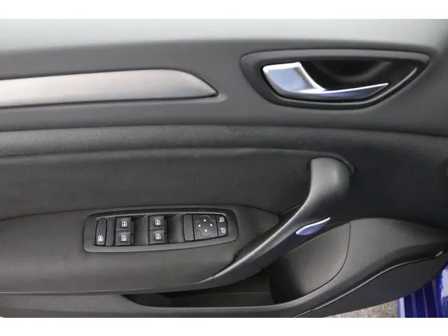 Renault Mégane Estate | 1700kg trekgewicht! | 2023 Benzine 15