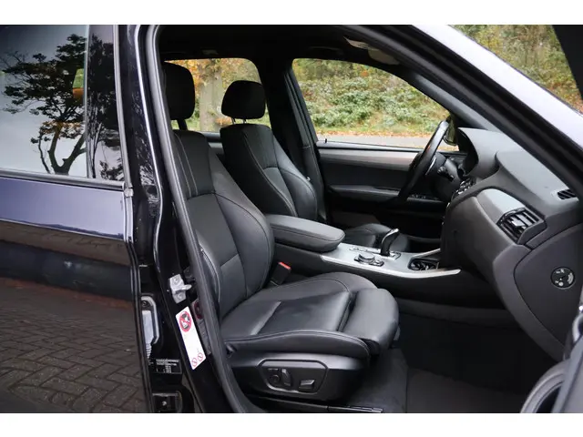 BMW X3 xDrive35i High Executive 2015 Benzine 13