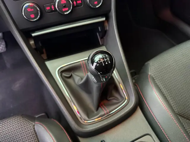 SEAT Leon 1.4 TSI FR|STOEL VERWRM.|NAVI|18INCH 2013 Benzine 13