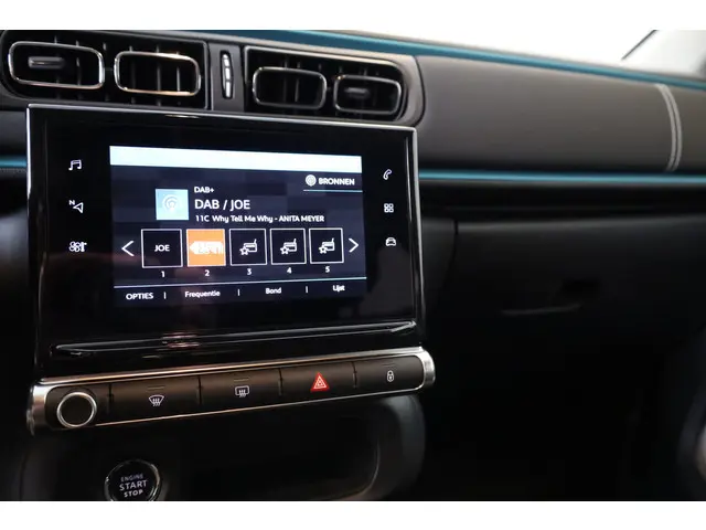 Citroën C3 PT 83 Shine 2021 Benzine 24