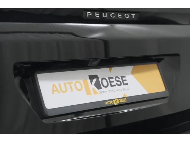 Peugeot 3008 1.2 Hybrid 136 GT 2024 Hybride Benzine 4